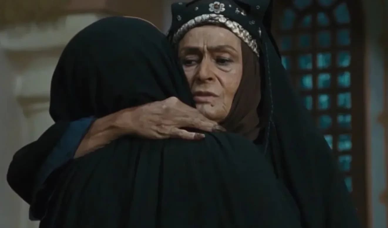 عکس| سفر در زمان؛ «دومه، مادر مختار» سریال مختارنامه در 94 سالگی؛ سال 1400