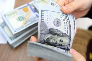 قیمت دلار امروز دوشنبه 8 دی 1404 + جدول