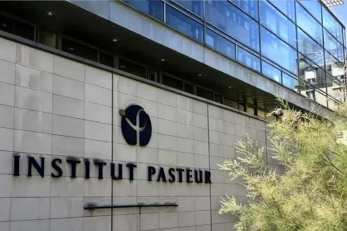 خسارت ۲ همتی جنگ به انستیتو پاستور