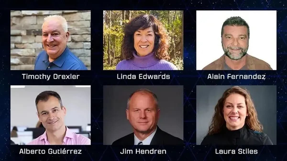 ۶ گردشگر، به فضا رفتند