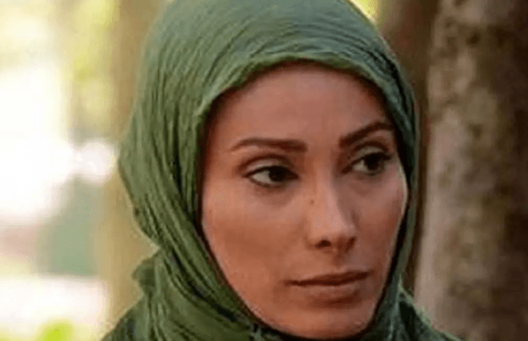 سحر زکریا بازیگر سریال شیش ماهه : مهران مدیری به جای پول به من چند تا قابلمه داد