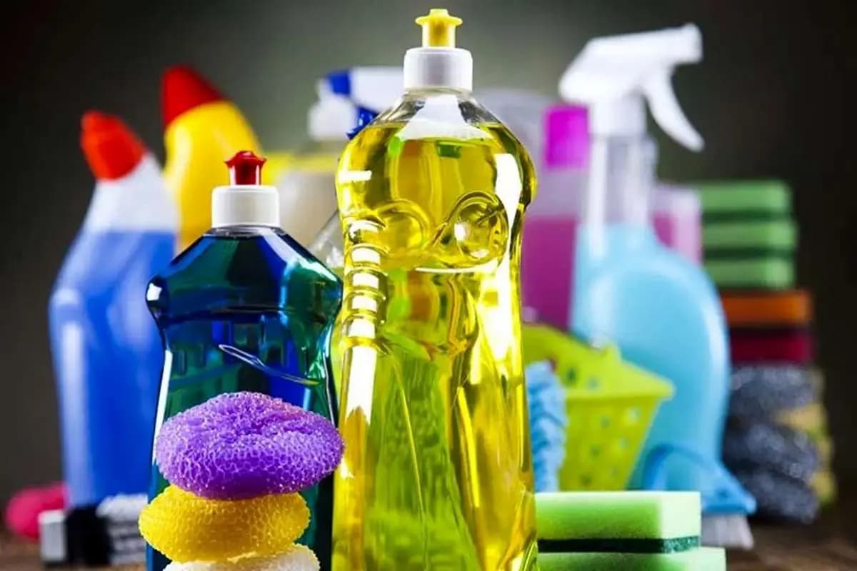 این مواد شوینده را اصلا با هم ترکیب نکنید، مرگبار است! / چند توصیه برای ایام خانه تکانی
