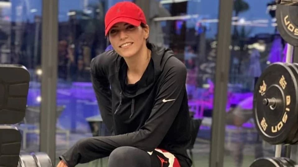 نگاه روز | حضور اکرم خدابنده، کاپیتان اسبق تیم ملی تکواندو بانوان در جمعیت هلال‌احمر