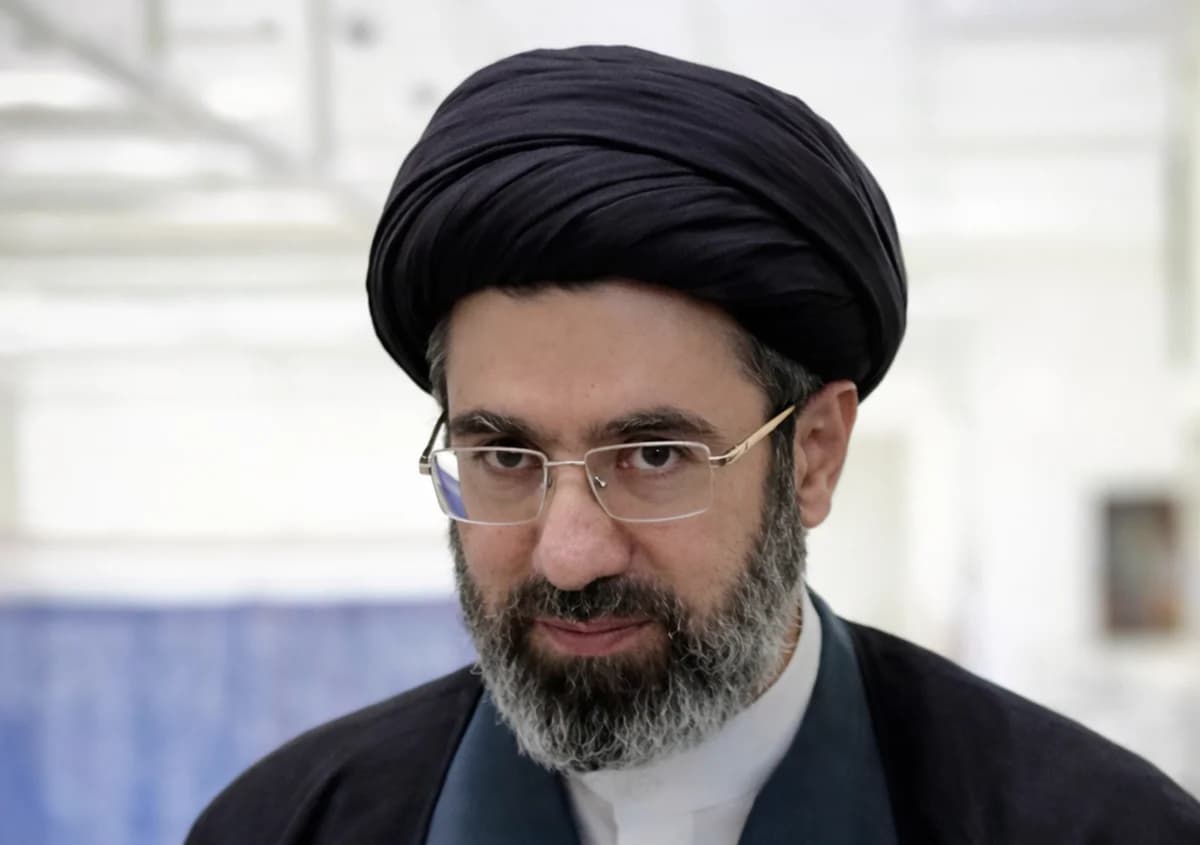 عکسی دیده نشده از رهبر انقلاب در دوران جوانی