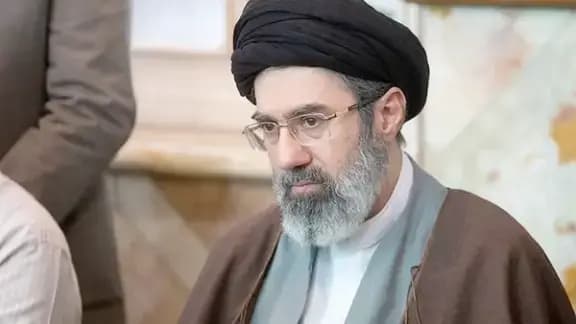 سفر در زمان| عکس های آیت الله مجتبی خامنه ای در جوانی