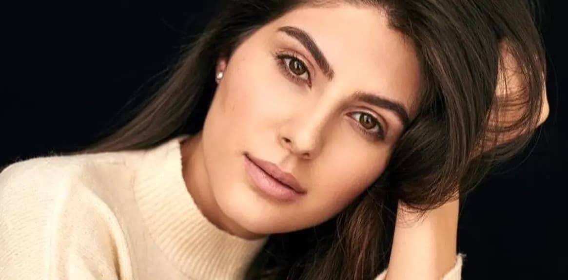 عکس های الناز نوروزی اولین مدل ایرانی در هند / از خانم هندی ها پیشی گرفت در زیبایی!