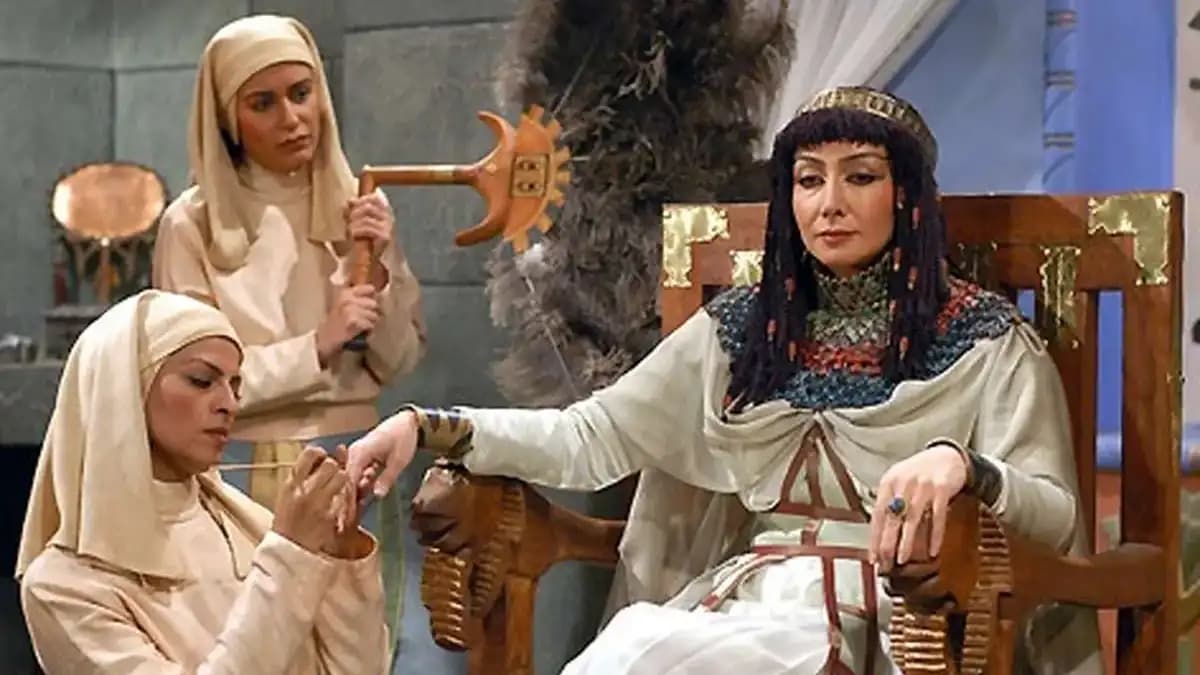 سفر در زمان| «زلیخا» سریال یوسف پیامبر در کنار ژاله علو؛ دهه ۹۰