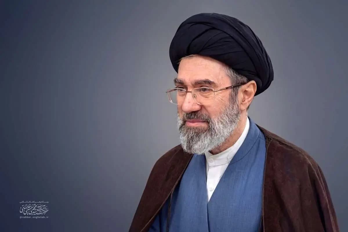 موافقت رهبر انقلاب با عفو یا تخفیف و تبدیل مجازات دو هزار محکوم قضایی
