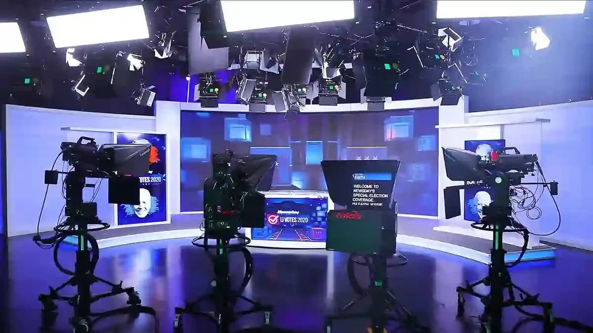 معرفی فیلم و سریال های تلویزیون برای تحویل سال و نوروز + ساعت های پخش و تکرار