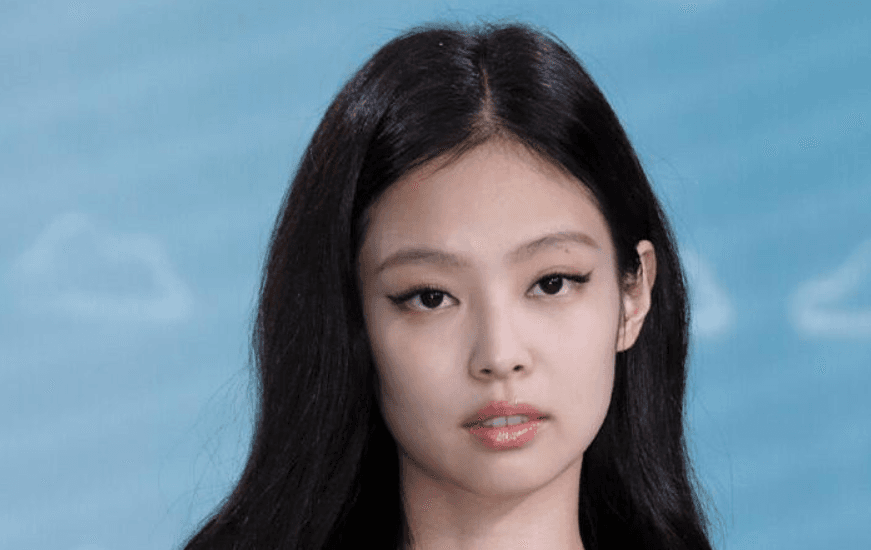 نقد و بررسی استایل زمستانی دختر خوشگل بلک پینک در ژاپن + عکس ها