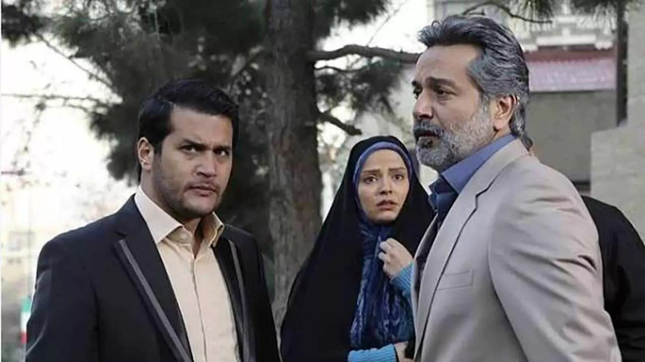 استایل شیک بازیگر آوای باران در جشن کریسمس