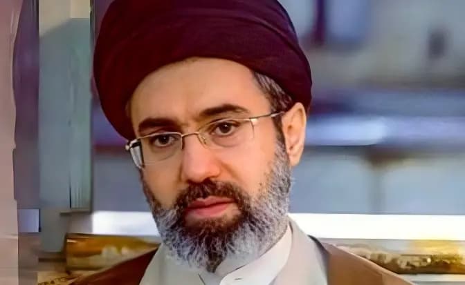 سفر در زمان| عکس دیده نشده از رهبر جدید انقلاب در حرم سیدالشهدا(ع)