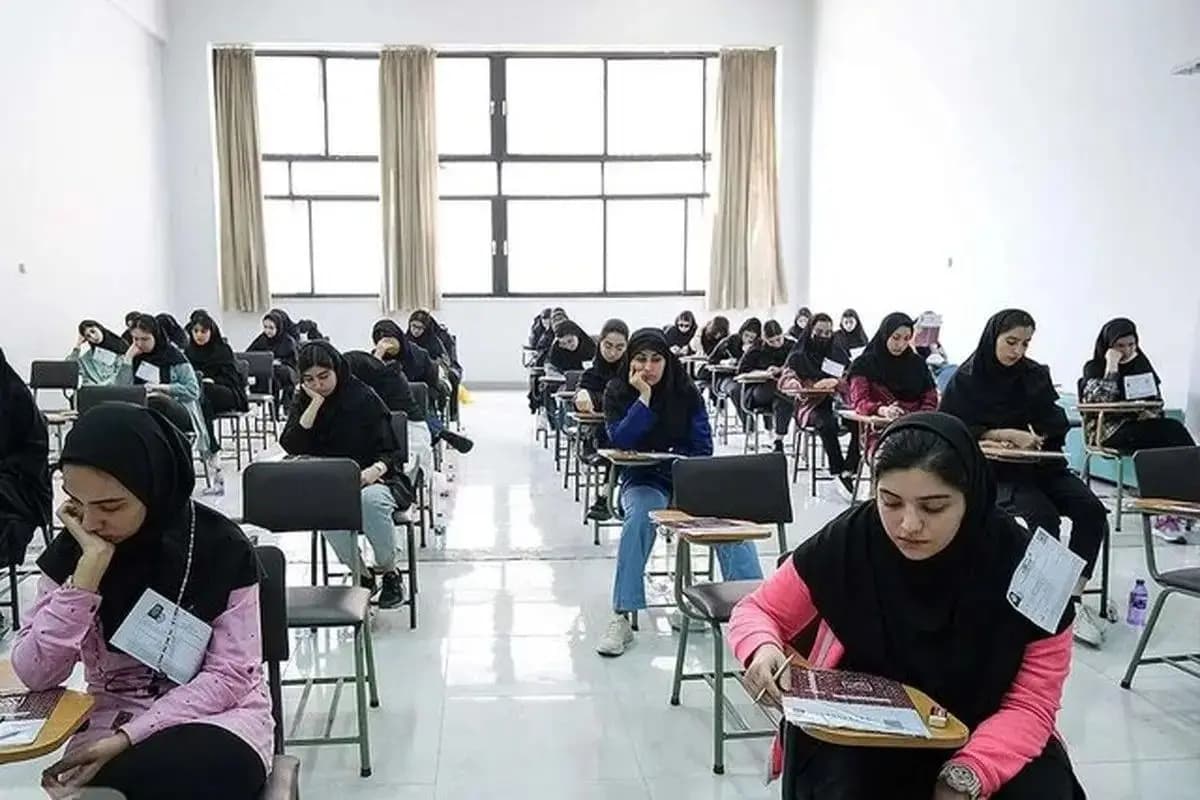 به ترم تحصیلی دانشجویان یک ماه اضافه شد + امتحانات پایان ترم قطعا حضوری برگزار می‌شود