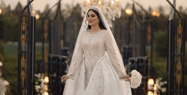 چیدمان ویژه عید کرم و سفید رنگ خانه لوکس مریم مومن