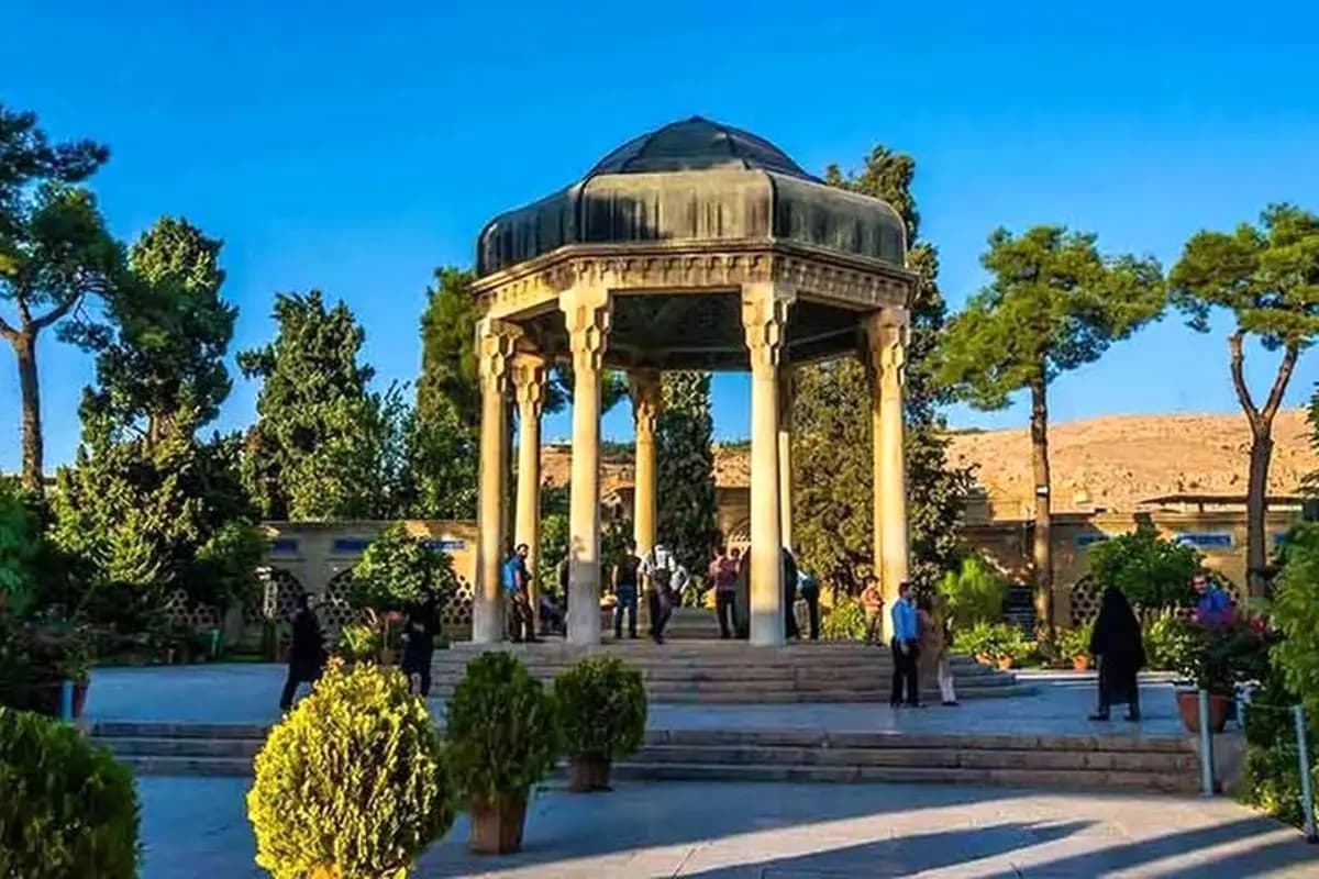 این مکان‌ها در لحظه تحویل سال تعطیل شدند