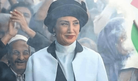 هدیه تهرانی با لباس کردی در ۳۴ سالگی