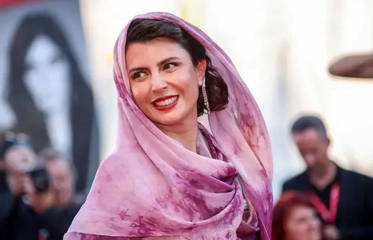 عکس دیده‌نشده از لیلا حاتمی و پدرش قبل از انقلاب