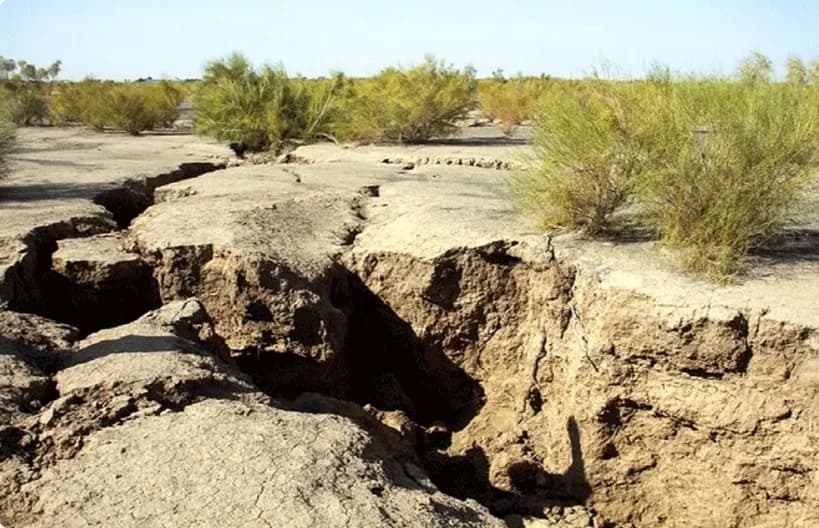 نرخ فرونشست در ۱۸ استان به ۱۰ سانتی‌متر در سال رسیده است