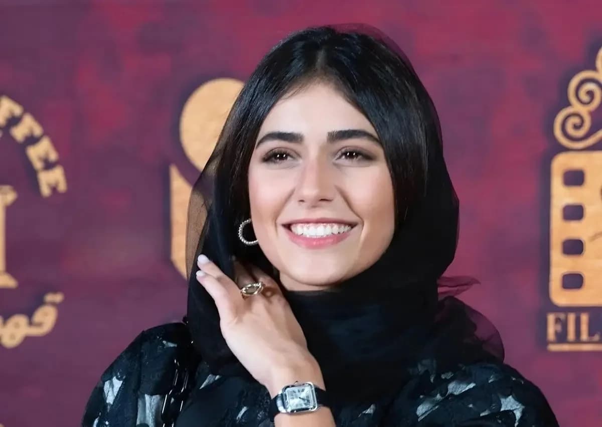 بیوگرافی نیک‌ آفرید سماواتی معشوقه هادی حجازی‌فر در «کلاغ»+ عکس های شخصی