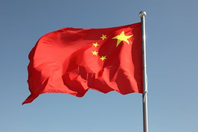 چین خواستار خویشتنداری ایران شد