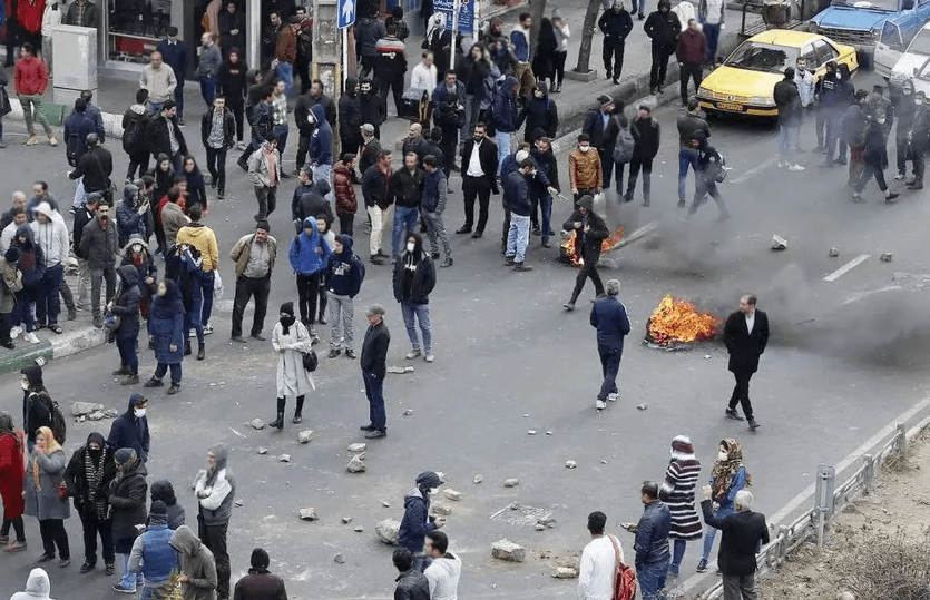 راه‌حل عبور از شرایط کنونی، تشکیل دولت رفاه است