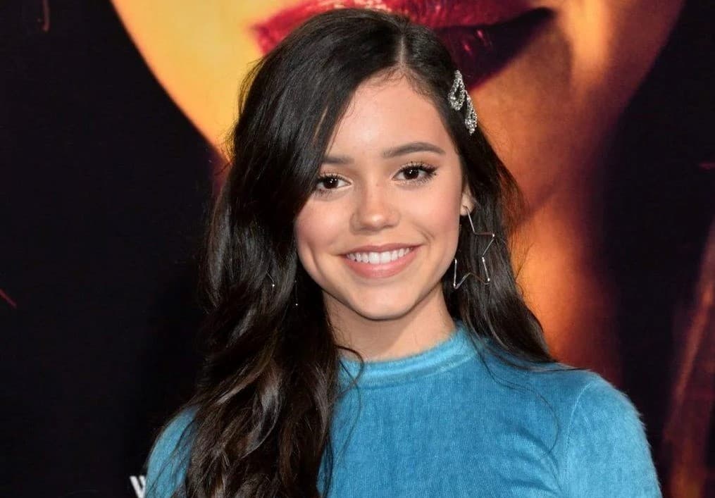 بیوگرافی جنا اورتگا ستاره جوان ونزدی؛ از ازدواج تا فیلم‌شناسی + عکس‌های اینستاگرامی