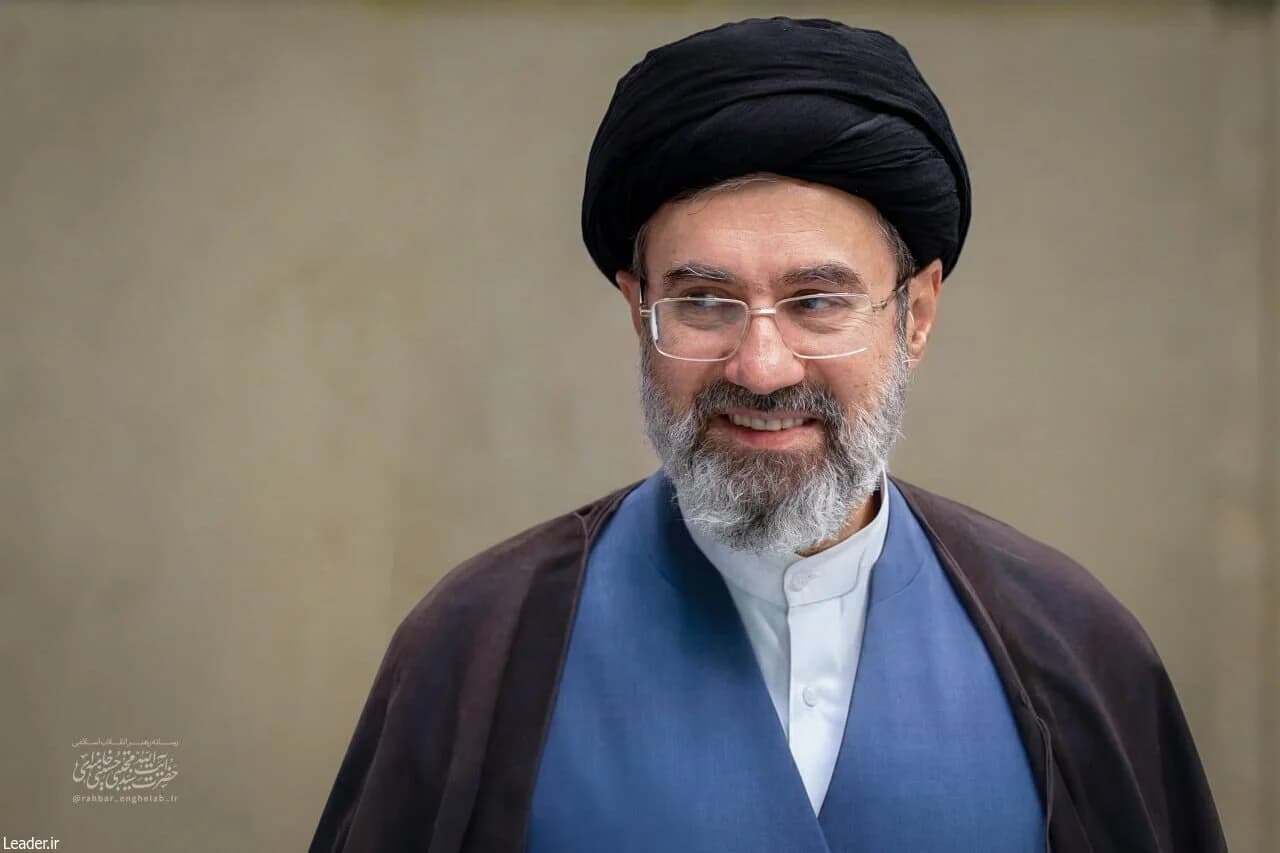 اظهارات تازه درباره مجروحیت رهبر انقلاب | حدود ساعت ۱۲ بود که آقا را به بیمارستان سینا آوردند