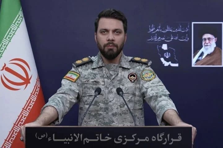دشمنان آرزوی تسلط بر تنگه هرمز را به گور می‌برند