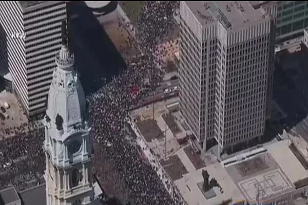 تظاهرات سراسری و میلیونی مردم آمریکا علیه ترامپ