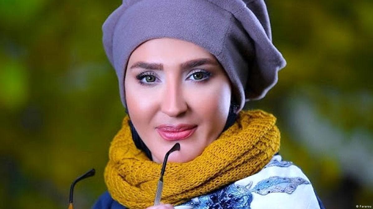 آخرین عکس زهره فکور صبور در آغوش مادرش قبل فوت