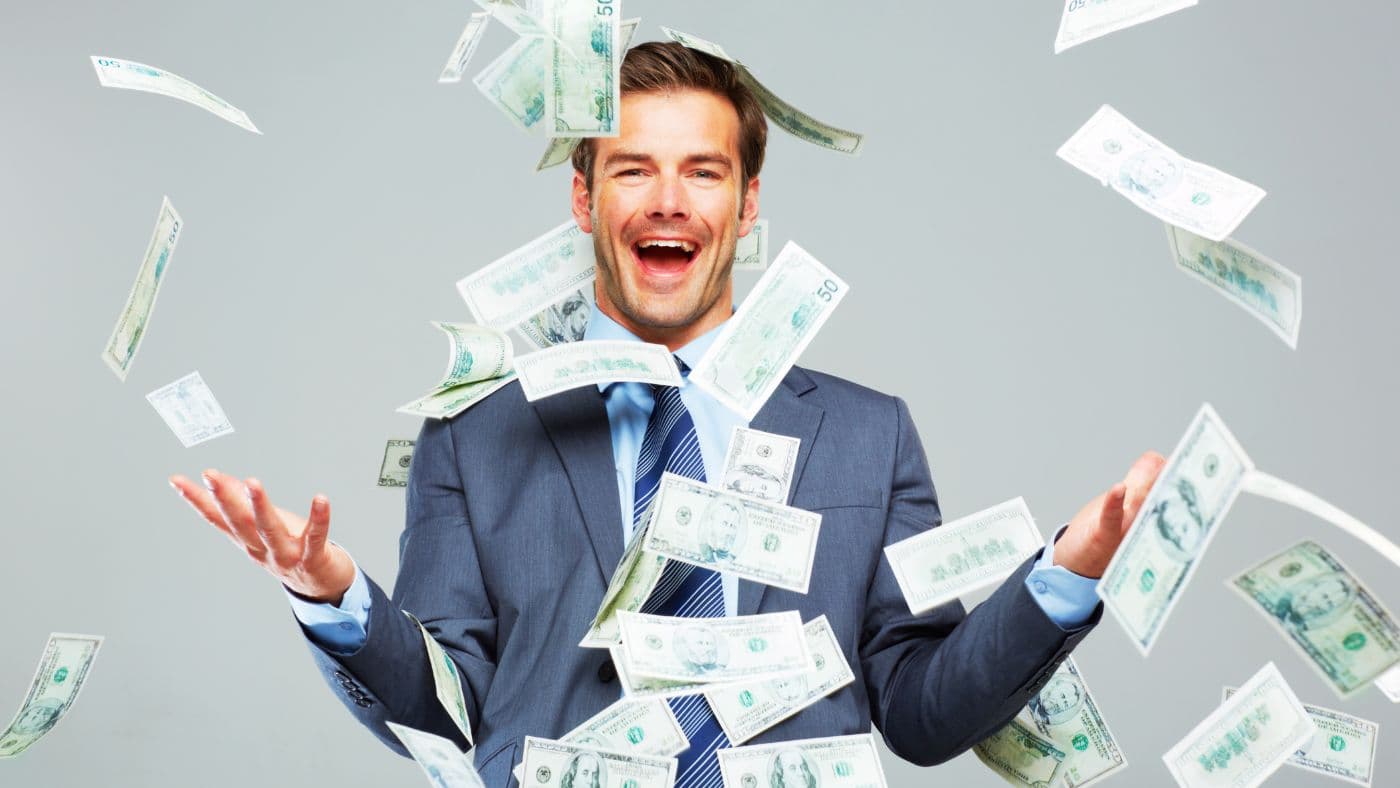 پولدارها در ایران ۱۳ برابر بیشتر از کم درآمدها خرج‌ می‌کنند