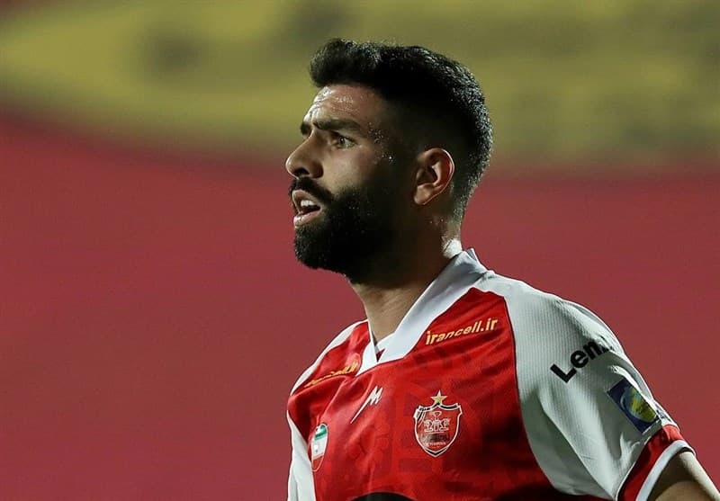 یاسین سلمانی و دو نفر دیگر در لیست فروش پرسپولیس