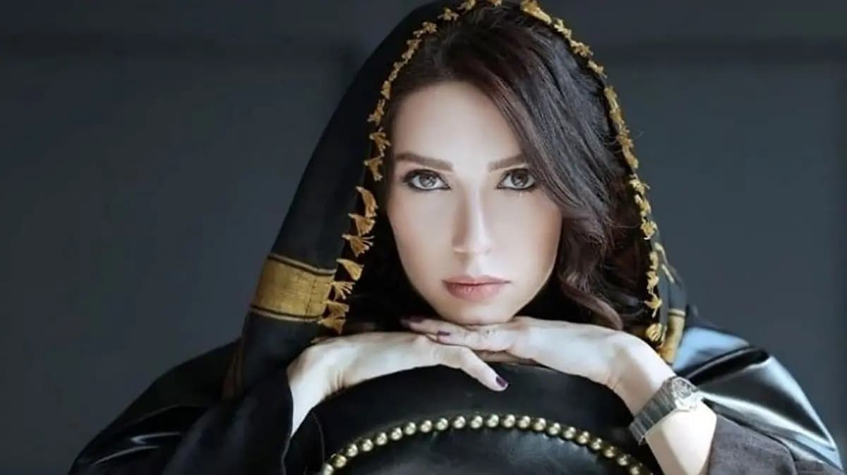 عکس خاص بازیگر زن ایرانی با لباس محلی