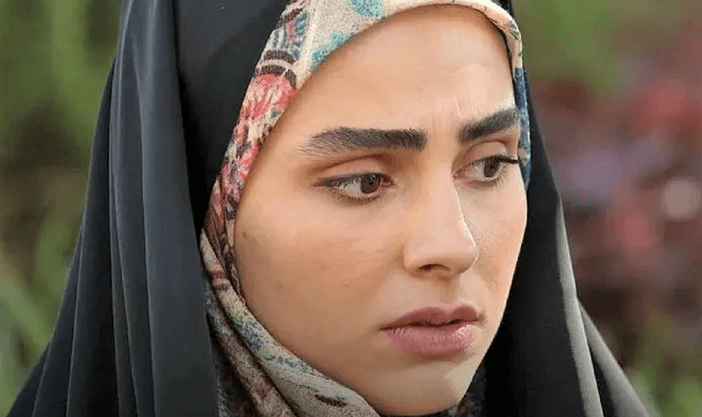 لاله مرزبان نازگل سریال ستایش در فرانسه