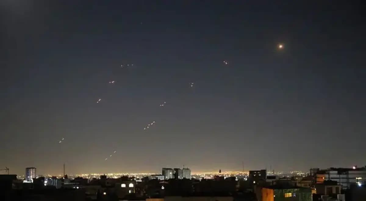 فوری/ شنیده شدن صدای انفجار و جنگنده دقایقی قبل در تهران و کرج