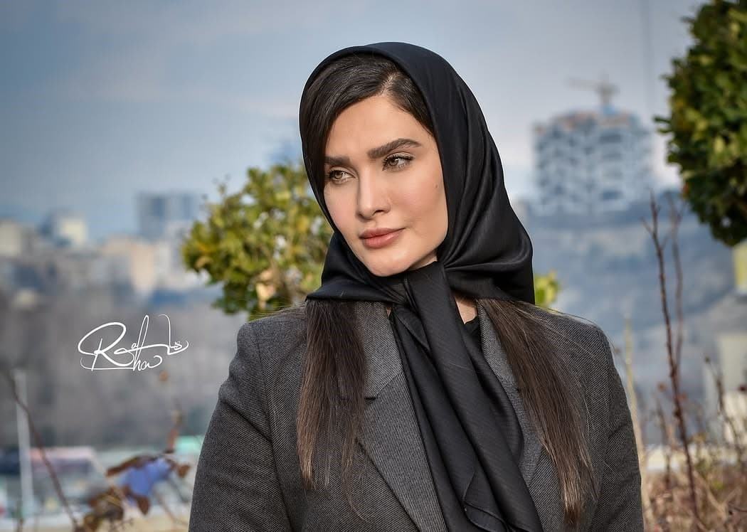 «ساناز سعیدی» در لباس عروس و در 30 سالگی