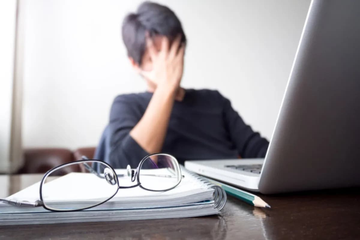 راه‌های دریافت مشاوره تلفنی و آنلاین رایگان در دوران جنگ