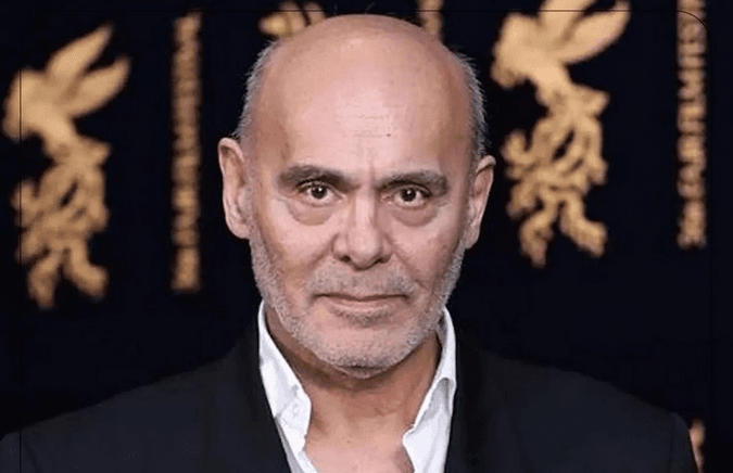 عکس| «جمشید هاشم پور» در ۲۷ سالگی در حال خوانندگی!