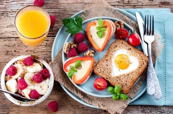 با این صبحانه‌های خوشمزه، عاشق رژیم گرفتن شوید؛ لیست طلایی صبحانه‌های رژیمی