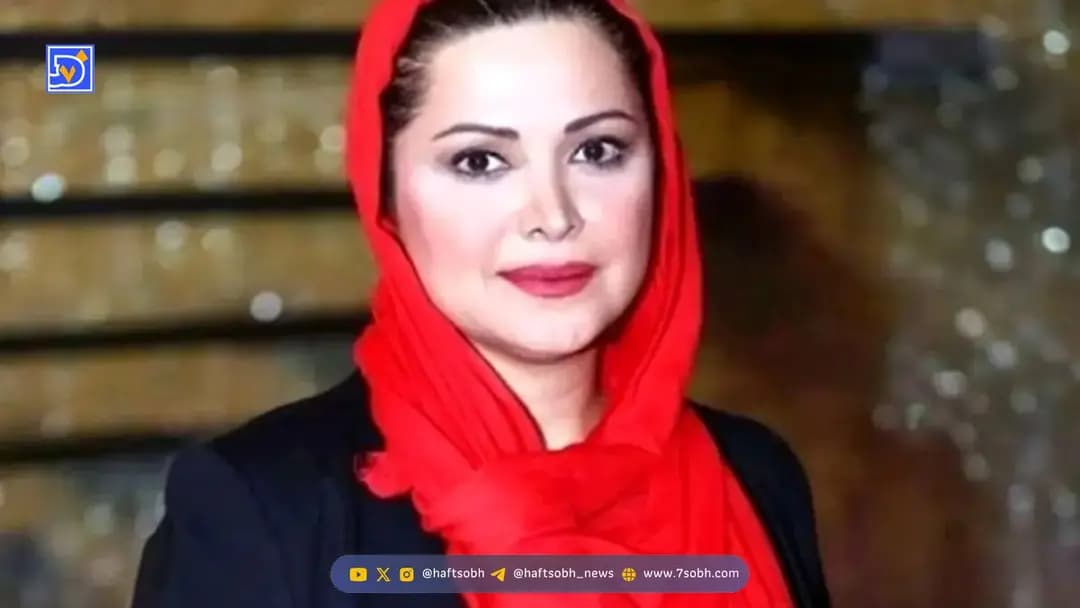 استایل شیک و زمستانی کمند امیرسلیمانی در مراسم افتتاح یک نمایشگاه نقاشی / مثه دخترهای 20 سال جوون شده