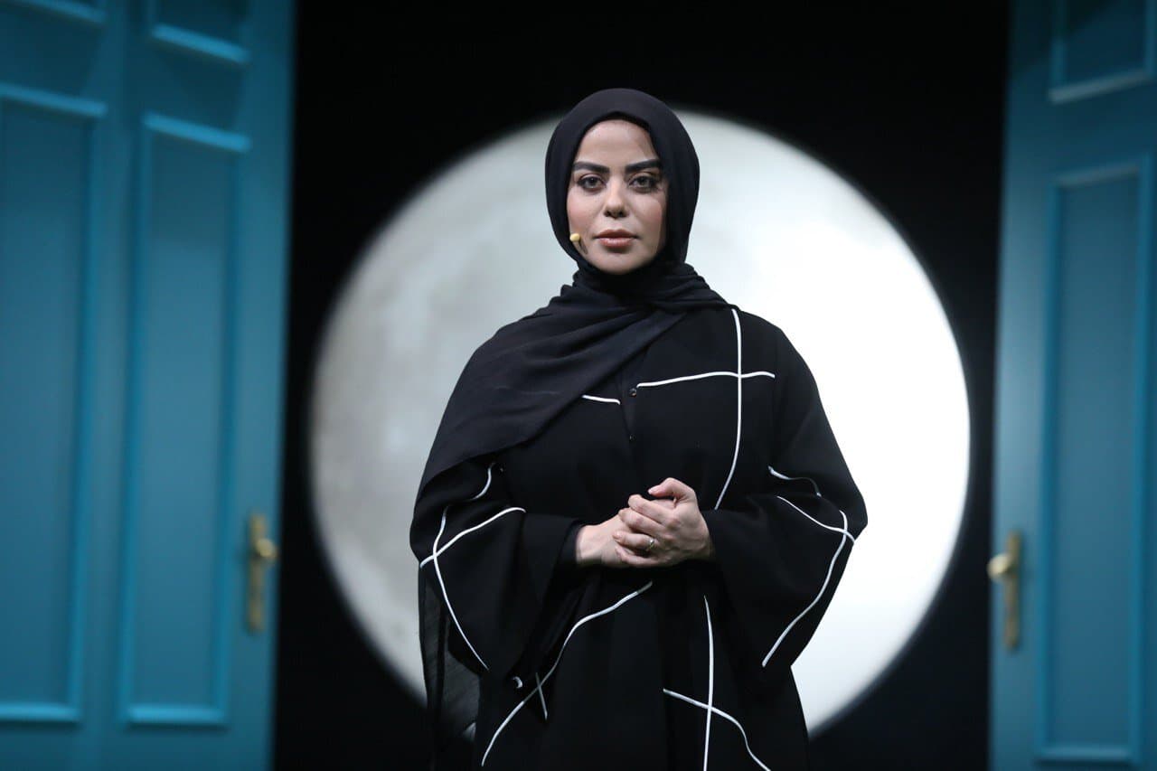 پشت پرده حذف الهام اخوان مجری جنجالی از تلویزیون + سابقه