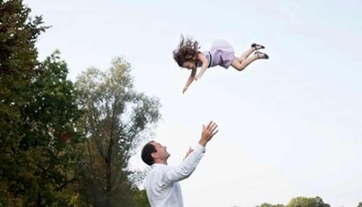 جشنواره دینی عجیب نزد ملت هند؛ آیین پرتاب نوزاد