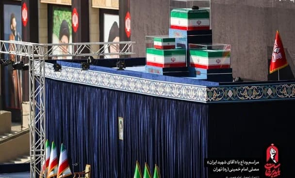 زمان مراسم اقامه نماز بر پیکر رهبر شهید / چه کسی بر پیکر رهبر شهید نماز می‌خواند؟