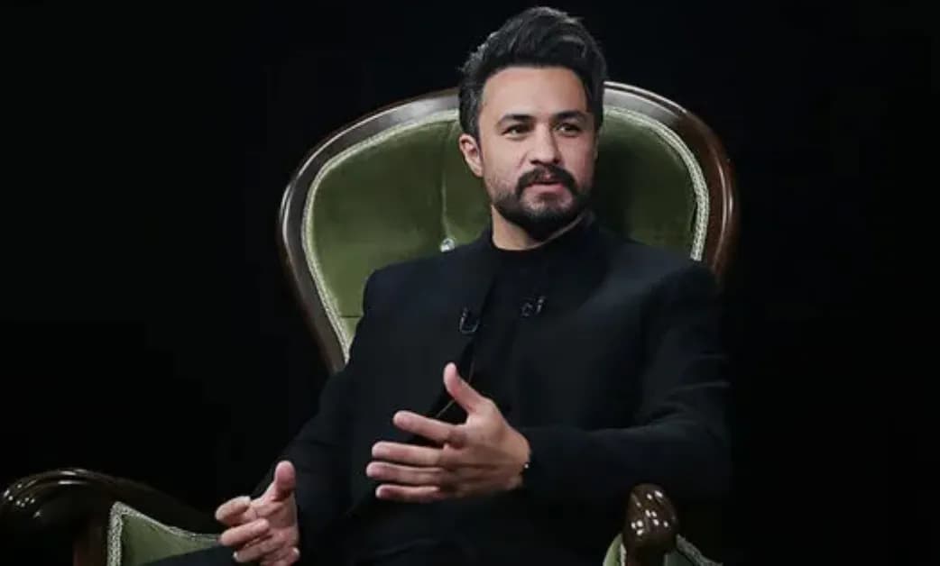 استوری مصطفی راغب خواننده درباره تشییع امروز رهبر شهید در مشهد + عکس