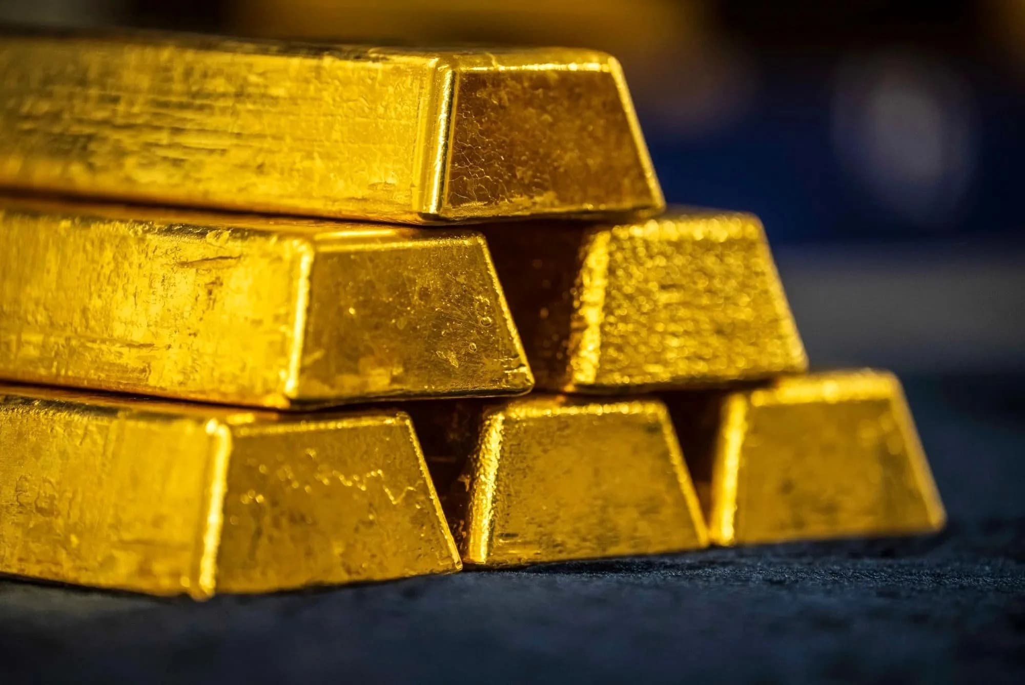 آخرین قیمت طلا، سکه و دلار در بازار امروز جمعه 25 اردیبهشت 1405 / طلا 18 عیار گرمی چند؟