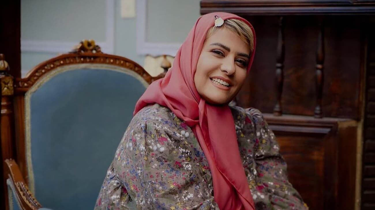 عذرخواهی رابعه اسکویی از خانواده های عزادار + عکس