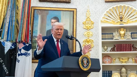 رهگیری یک هواپیما نزدیک اقامتگاه ترامپ