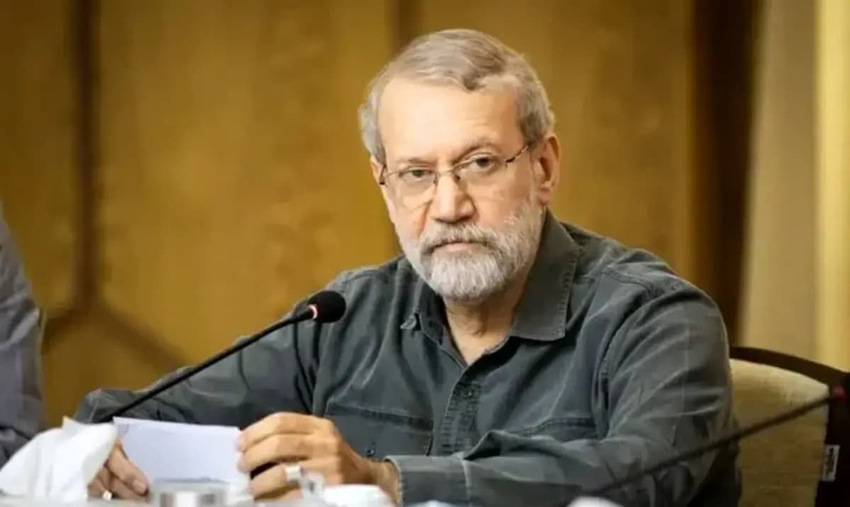 کنایه سنگین لاریجانی به وزیر جنگ آمریکا