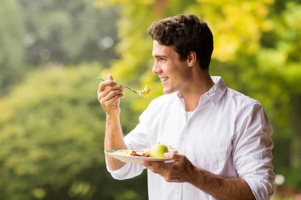 اثر باورنکردنی میکروب‌ها روی سلیقۀ غذایی ما