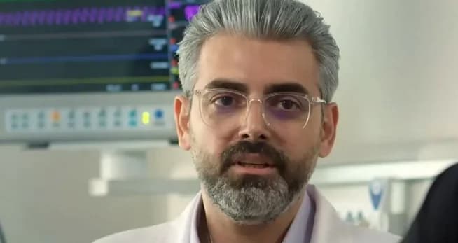 سفر در زمان | دکتر شریفی سریال ساهره و همسر واقعی‌اش ندا دیبا در تله‌کابین